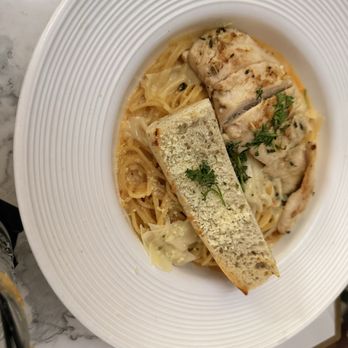 Sugar Factory - Spicy spaghetti with chicken - Desserts Near Me - Jacksonville, Florida Sugar Factory - Spicy spaghetti with chicken - Desserts Near Me - Jacksonville, Florida