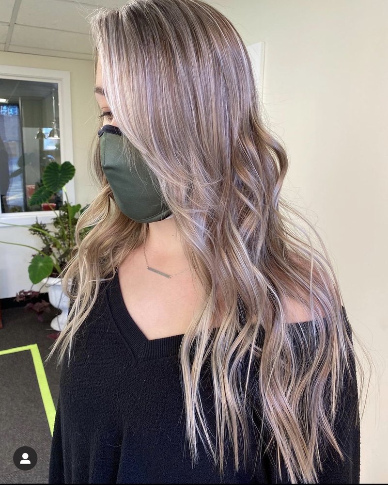 TRES LOUNGE Updated July 2024 13 Photos 77 Mill St, Westfield