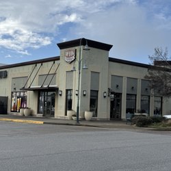 Top Dawg Tavern - Village at Sandhills - Building