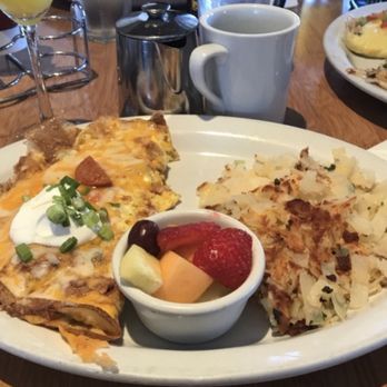 Stacks - Stacks omelette fruits - Breakfast & Brunch Near Me - Redwood City, California