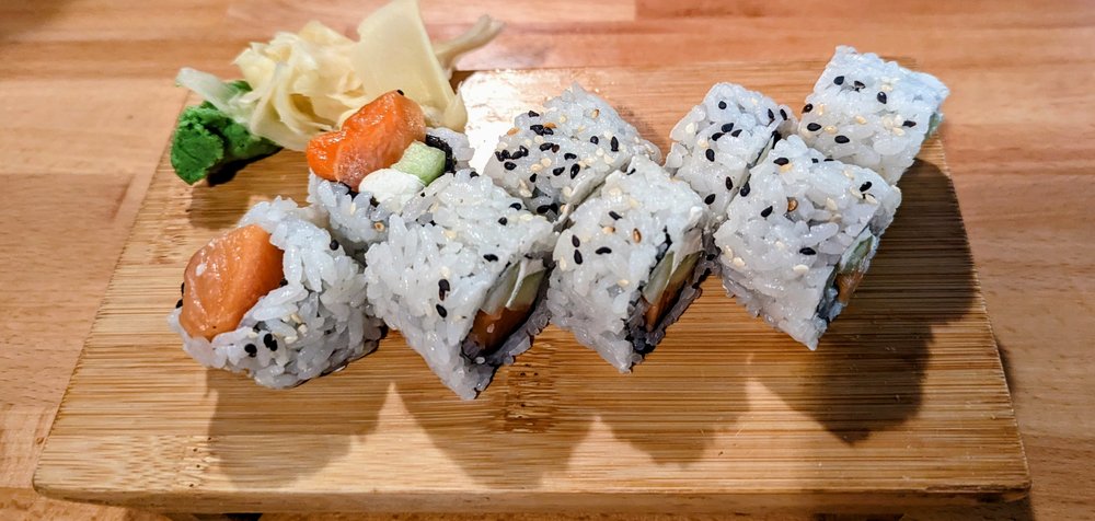 Yamazaki Sushi & Steaks Logo