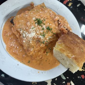 Mama Mila’s - Fat Tony - Italian Near Me - Columbia, Tennessee