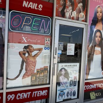 Beauty Outlet - Front door - Cosmetics & Beauty Supply Near Me - New Braunfels, Texas Beauty Outlet - Front door - Cosmetics & Beauty Supply Near Me - New Braunfels, Texas