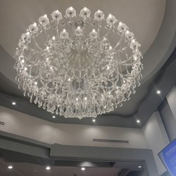 Gloss Nail Lounge - Lighting