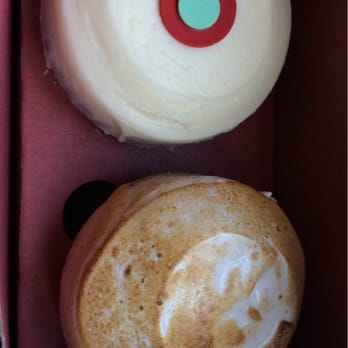 Sprinkles Georgetown - love the S'more! Best I've ever had -- at least in DC anyway! - Bakeries Near Me - Washington, DC, District of Columbia Sprinkles Georgetown - love the S'more! Best I've ever had -- at least in DC anyway! - Bakeries Near Me - Washington, DC, District of Columbia