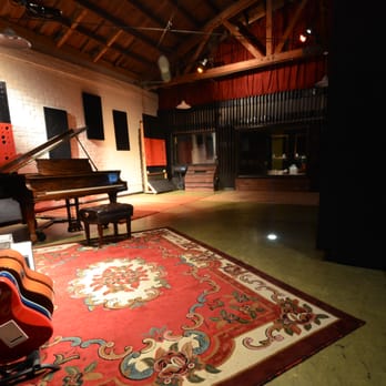 Red Gate Recorders - 775 sq. ft. live room with baby grand piano - Recording & Rehearsal Studios Near Me - Los Angeles, California