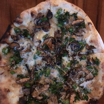 Aqua Pazzo - Mushroom pizza - Italian Near Me - Youngstown, Ohio
