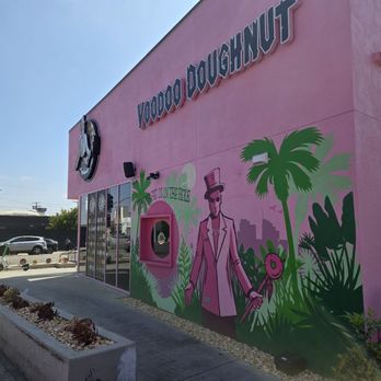 Voodoo Doughnut - Bakeries Near Me - Los Angeles, California