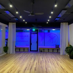 Life Balance Yoga - A relaxing and cozy atmosphere