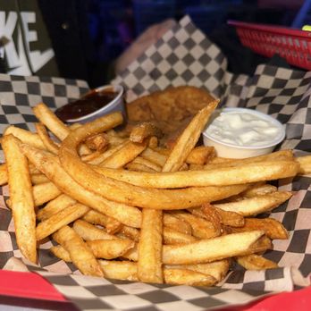 JR Phinickeys - a basket of french fries - Sports Bars Near Me - Monroe, Washington JR Phinickeys - a basket of french fries - Sports Bars Near Me - Monroe, Washington