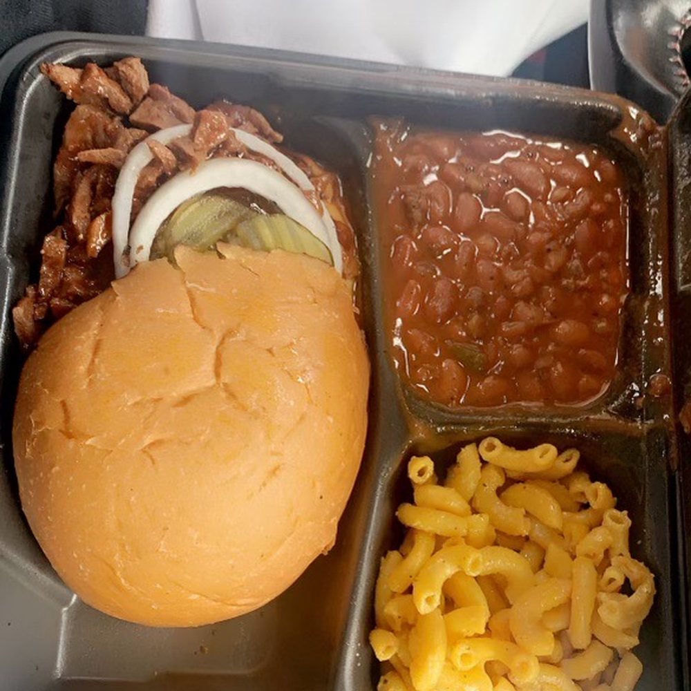 Houston Sauce Pit - Chopped veef plate - Vegan Near Me - Houston, Texas Houston Sauce Pit - Chopped veef plate - Vegan Near Me - Houston, Texas