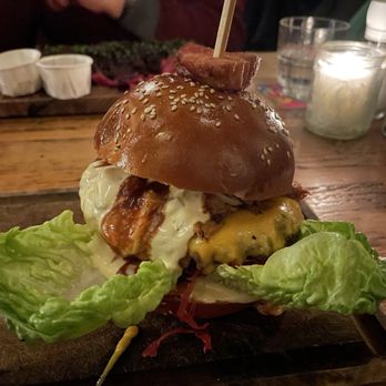 Cannibale Royale - La Cannibale Royal Burger - Brasseries Near Me - Amsterdam, New Hampshire