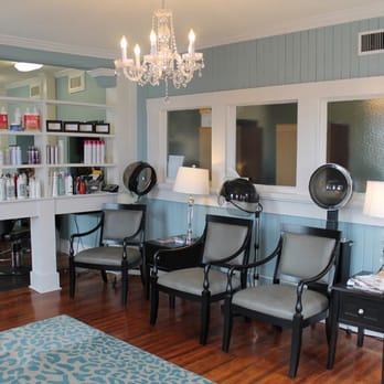 In A Tangle Salon - Retail & reception - Hair Salons Near Me - Tifton, Georgia