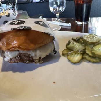 25 Degrees - Create Craft Your Own Burger - Burgers Near Me - Los Angeles, California