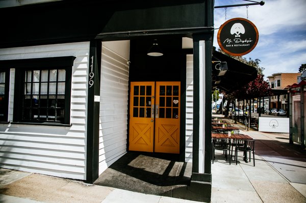 Mr. Digby's Bar & Restaurant by null