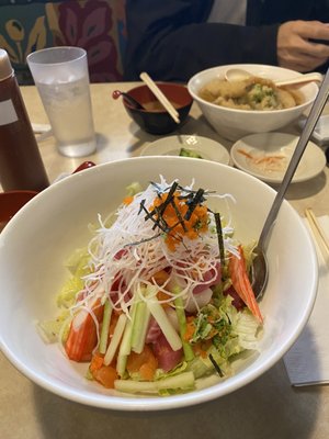 Maru Sushi by null