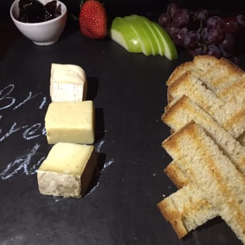 DiWine - Cheese board - Wine Bars Near Me - Astoria, New York DiWine - Cheese board - Wine Bars Near Me - Astoria, New York