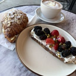 Almond Croissant