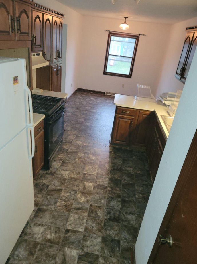 Slide of Eric's handyman services