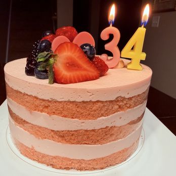 Tous Les Jours - Delicious strawberry cake - Bakeries Near Me - Carmel, Indiana