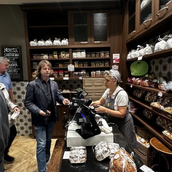 Beretta Giuseppe e - Pastries - Bakeries Near Me - Como, LC