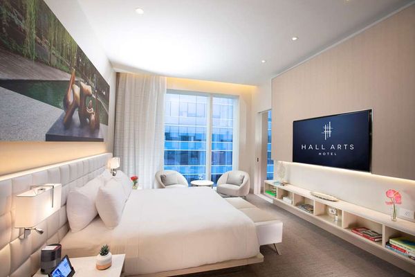 HALL Arts Hotel Dallas, Curio Collection by Hilton by null