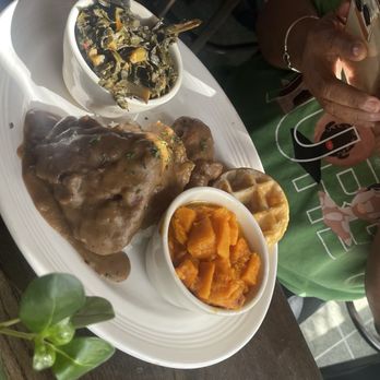 Taste Bar + Kitchen - Taste of Soul - Cocktail Bars Near Me - Houston, Texas