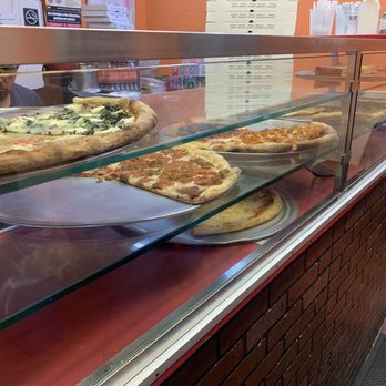 LA Traviata Pizzeria - The case of pizza! - Pizza Near Me - New York, New York LA Traviata Pizzeria - The case of pizza! - Pizza Near Me - New York, New York
