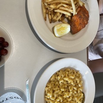Nordstrom Ebar Artisan Coffee - Salmon with fried and Mac n cheese - Coffee & Tea Near Me - Torrance, California