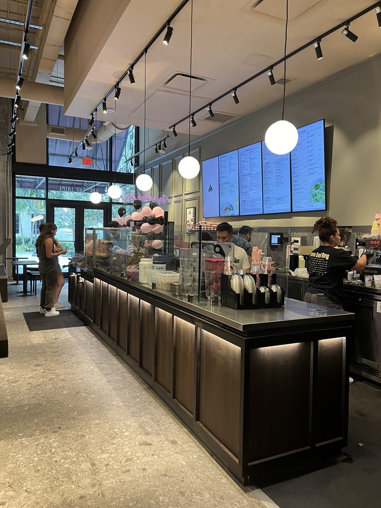 JOE & THE JUICE Updated September 2024 2801 Ponce De Leon, Coral Gables, Florida Cafes