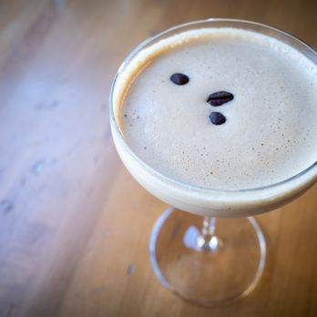 Sips Coffee Wine Beer - Shakerato - Coffee & Tea Near Me - Ventura, California Sips Coffee Wine Beer - Shakerato - Coffee & Tea Near Me - Ventura, California
