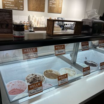 Friends & Co Ice Cream - Ice Cream & Frozen Yogurt Near Me - North Bend, Washington