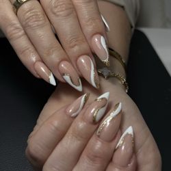 K-Lux Nails
