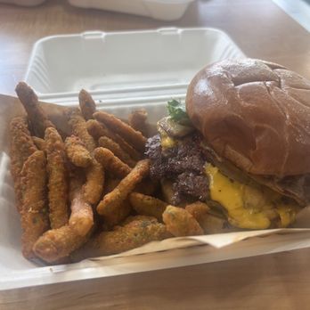 Smackers - Fried Spicy Fried Geenbeans and Smackburger - Burgers Near Me - Memphis, Tennessee