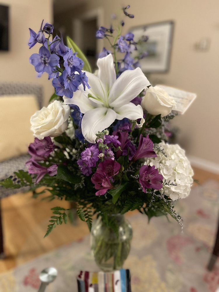 LILY’S FLOWERS & GIFTS Updated August 2024 22 Photos & 19 Reviews