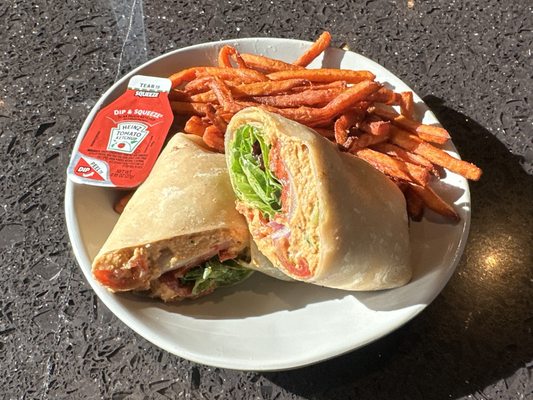 Chicken N Pickle - Overland Park by null