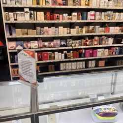 Perfumes 4 U