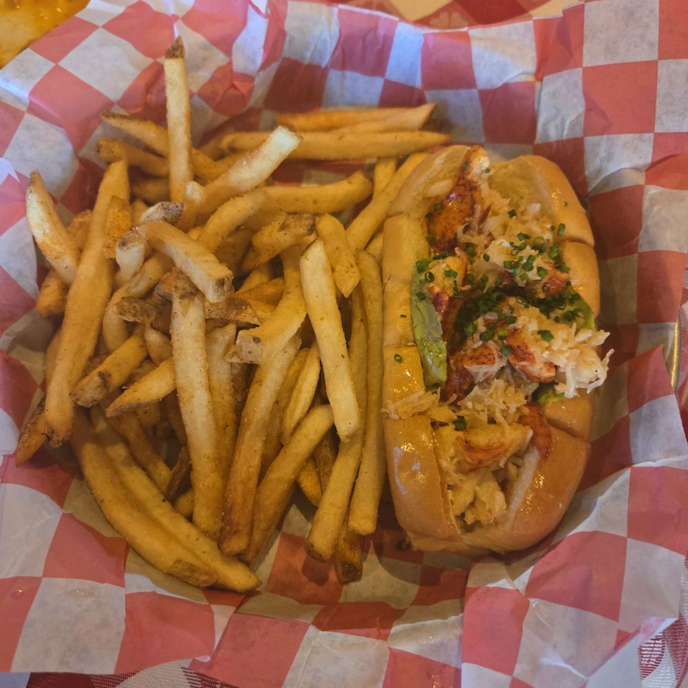 Smack Shack - Smack shack original Lobster roll - Seafood Near Me - Minneapolis, Minnesota Smack Shack - Smack shack original Lobster roll - Seafood Near Me - Minneapolis, Minnesota