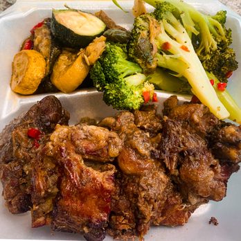 Collard Green Cafe - Oxtails Dinner - Cafes Near Me - Stone Mountain, Georgia