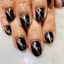 Phillip's Nails and Spa - Jessica always takes her time and does an amazing job on my nails!
