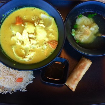 TreeHouse Thai - Yellow Curry with chicken. Very rich and creamy! Delicious!!!!! - Thai Near Me - Culver City, California TreeHouse Thai - Yellow Curry with chicken. Very rich and creamy! Delicious!!!!! - Thai Near Me - Culver City, California