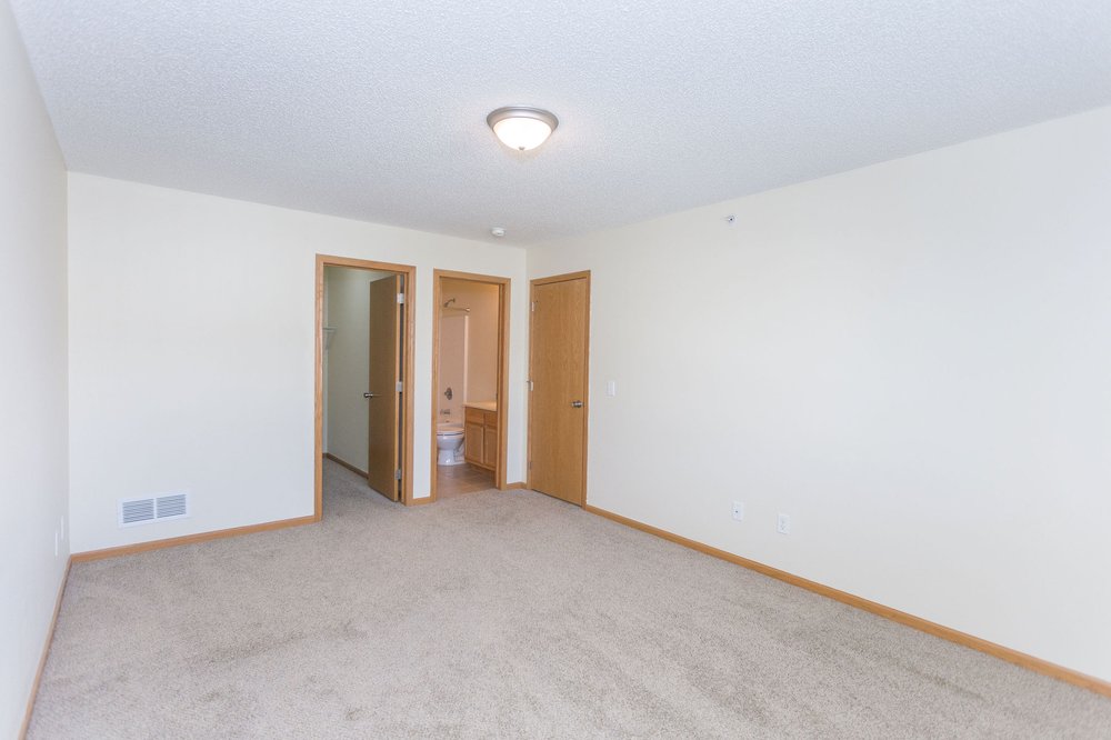 TOWN CENTER TOWNHOMES Updated April 2024 12 Photos 1136211471