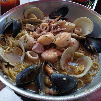 The Daily Catch - Yummy and garlicky! The scallops were cooked perfectly too! - Italian Near Me - Boston, Massachusetts