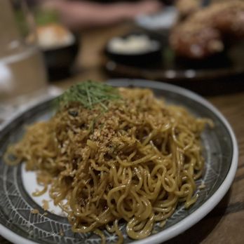 Lineage - Garlic Szechuan Noodles - Asian Fusion Near Me - Wailea, Hawaii Lineage - Garlic Szechuan Noodles - Asian Fusion Near Me - Wailea, Hawaii