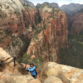 Angel's Landing - Hiking up... oh, chains. - Hiking Near Me - Springdale, Utah Angel's Landing - Hiking up... oh, chains. - Hiking Near Me - Springdale, Utah
