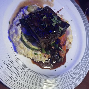 Redwood Cafe - Braised Short Rib with Polenta and seasonal veggies - New American Near Me - Modesto, California