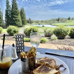 The Golf Club at Copper Valley - Vine 18 view