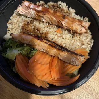WaBa Grill - Salmon veggie bowl. - Fast Food Near Me - Riverside, California WaBa Grill - Salmon veggie bowl. - Fast Food Near Me - Riverside, California