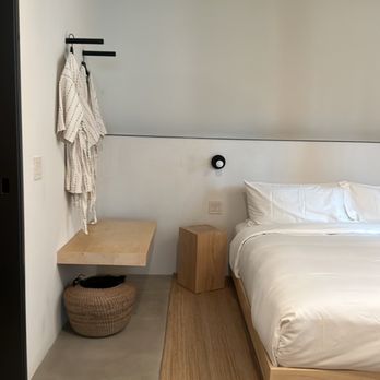 Drift Palm Springs - Hotels Near Me - Palm Springs, California