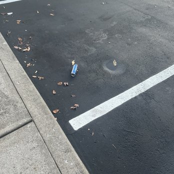 Falls at 109 - Trash on grounds. - Apartments Near Me - Lebanon, Tennessee